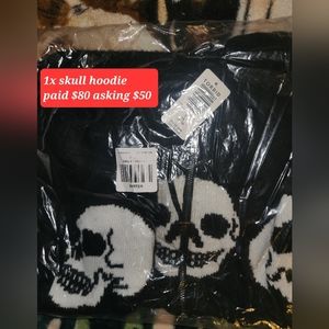 Torrid Skull zip hoodie size 1